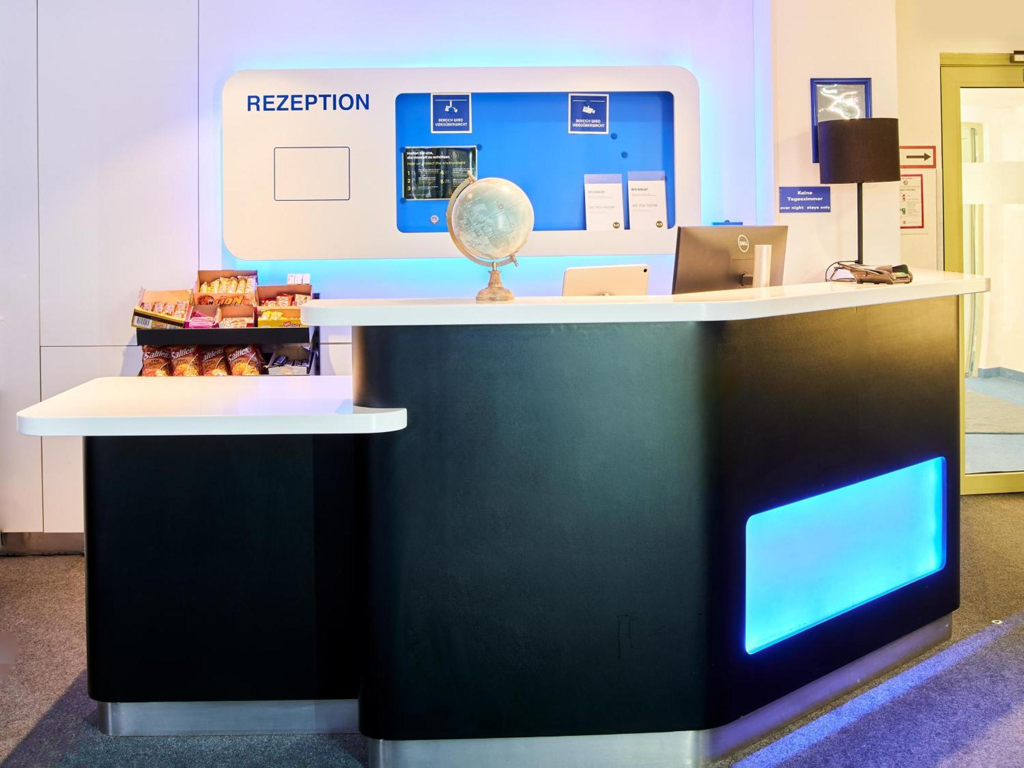 B&B Hotel Koeln-Marsdorf Екстер'єр фото