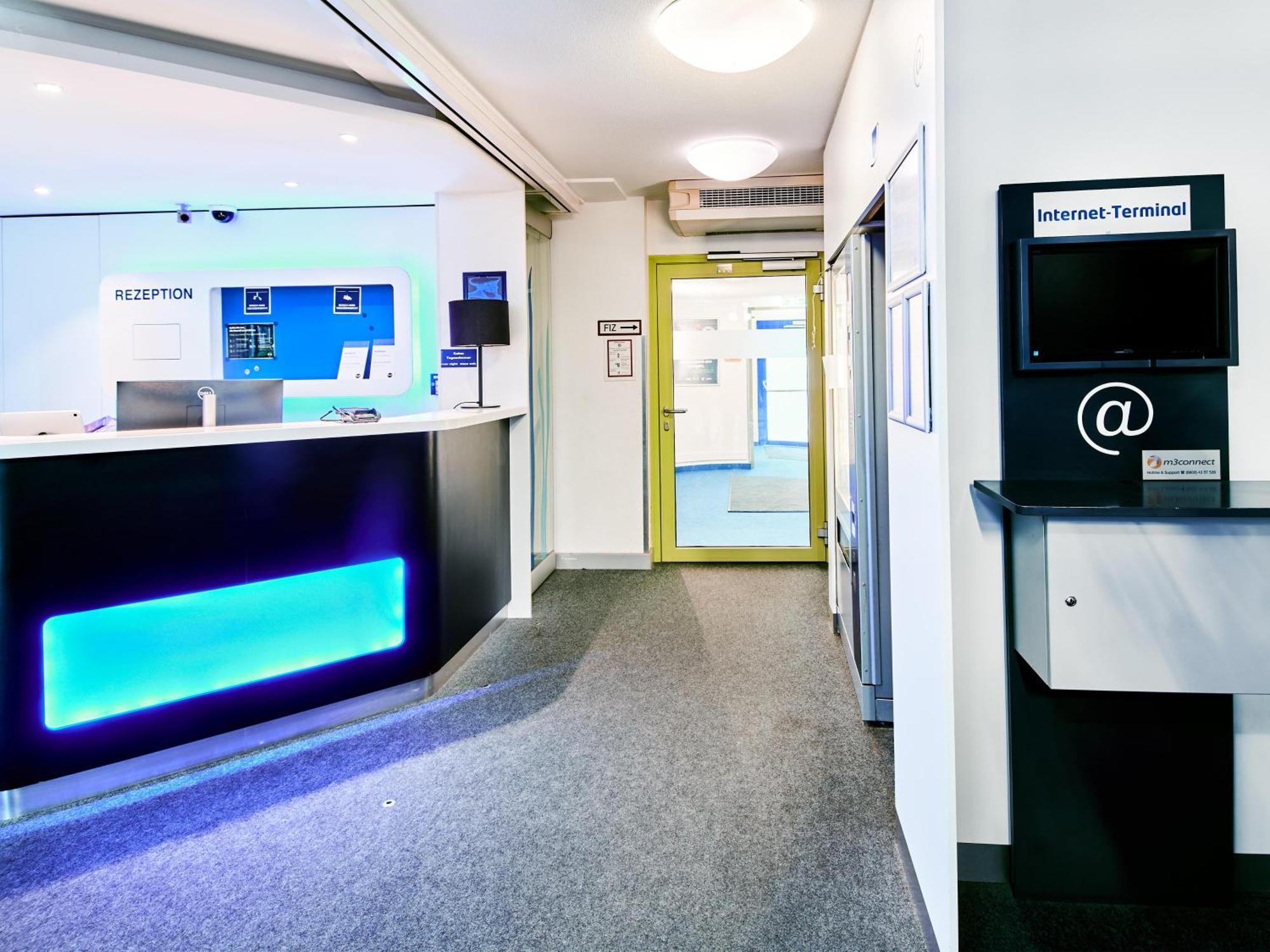 B&B Hotel Koeln-Marsdorf Екстер'єр фото